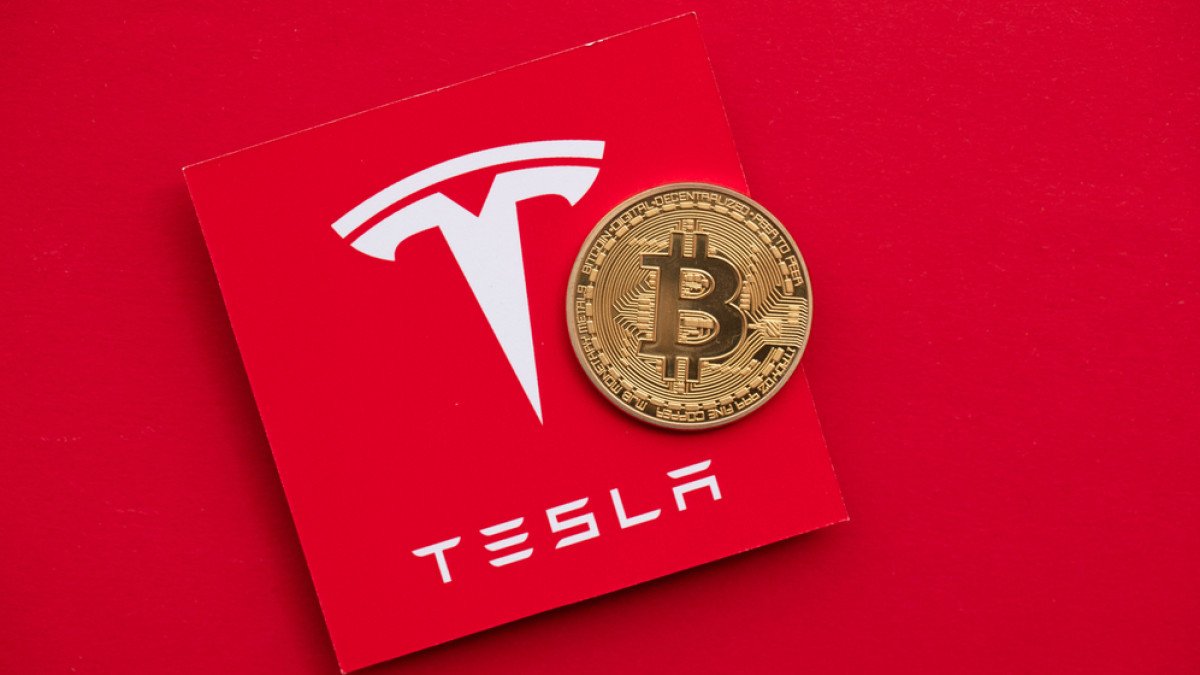 Tesla_Bitcoin.max-1500x1500.jpg